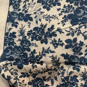 Vintage Ladies Cotton Neck Scarf Echo Club 7 Italian Made